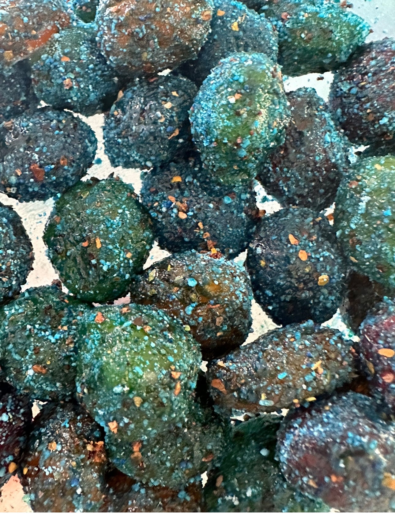 Blue Raspberry Sour Razzles Sour blue razz gushers – SNACK ON CHILI CANDY